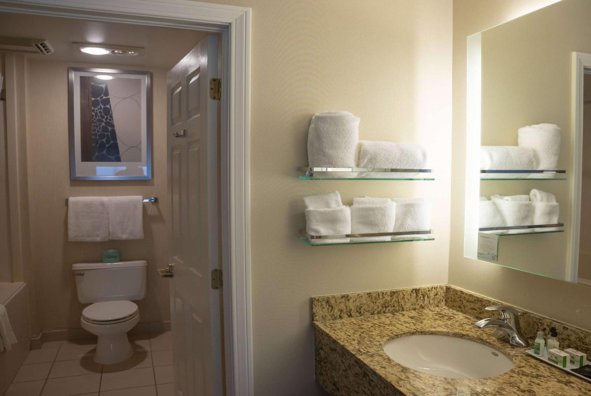 Hawthorn Suites By Wyndham Erie Kearsarge Exterior foto